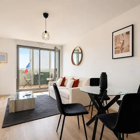 Le Beaufort - Balcony & Unobstructed View - Close To Paris *