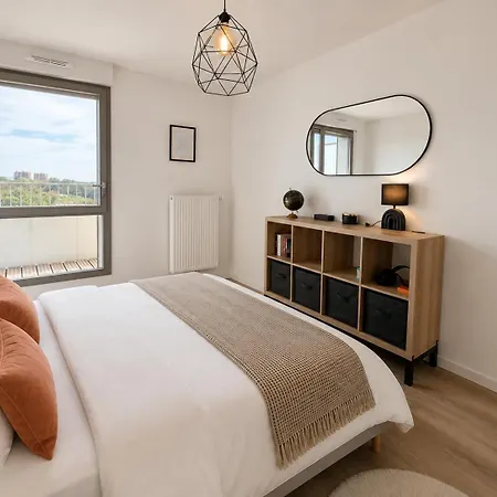 Apartamento Le Beaufort - Balcony & Unobstructed View - Close To Paris *