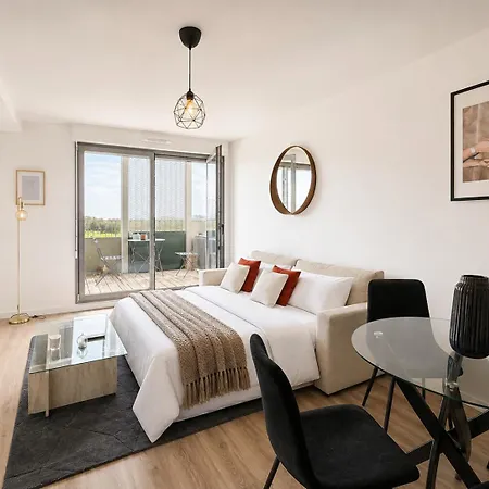 Le Beaufort - Balcony & Unobstructed View - Close To Paris Apartamento *